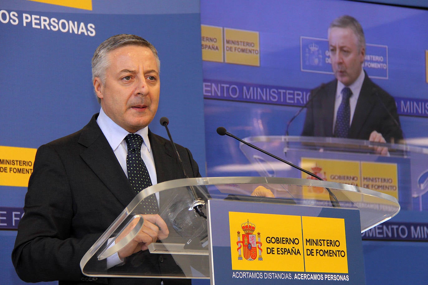 Un momento de la ceremonia del fin del paso a nivel del Crucero. 