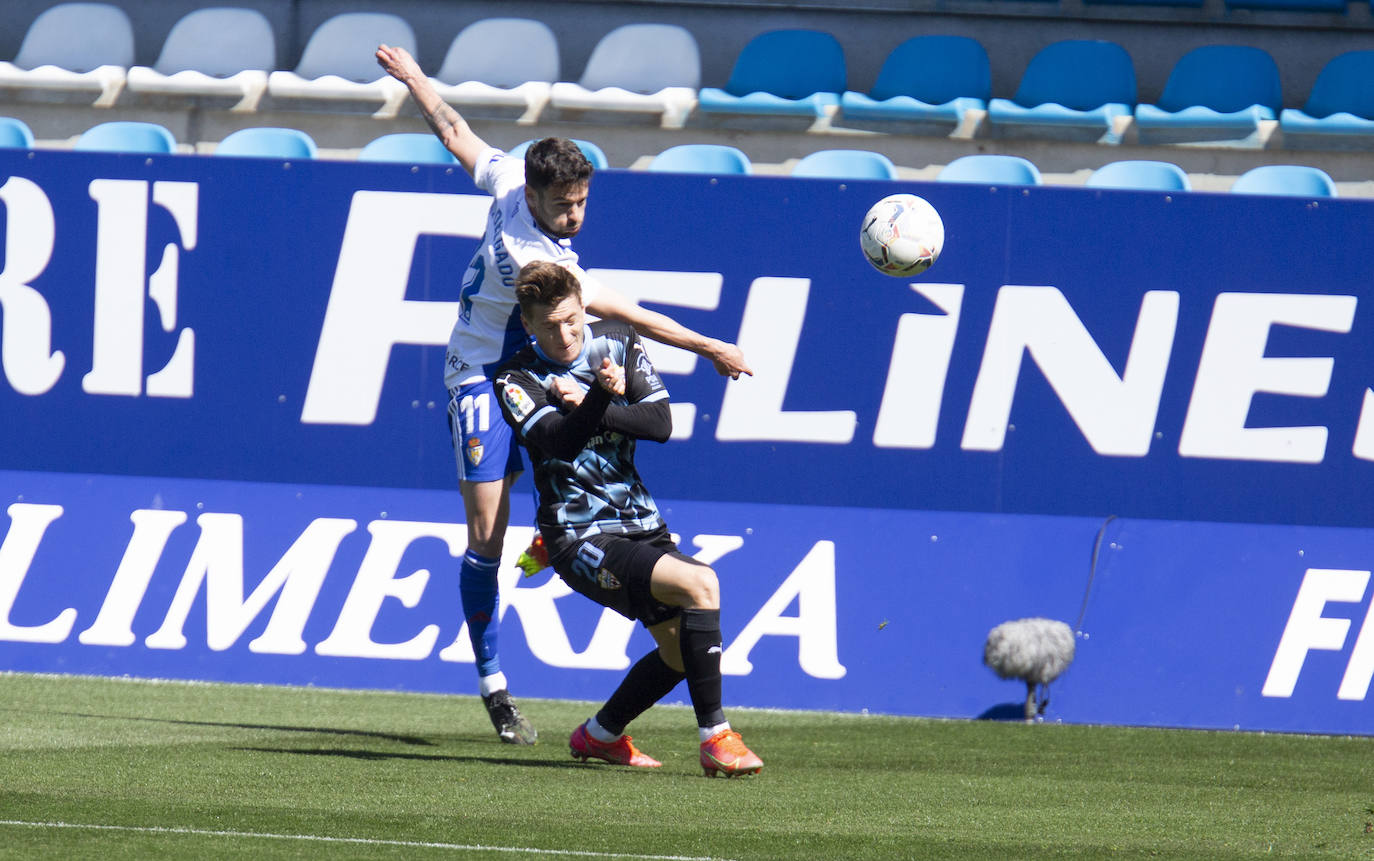 Fotos: Las imágenes del Deportiva-Almería