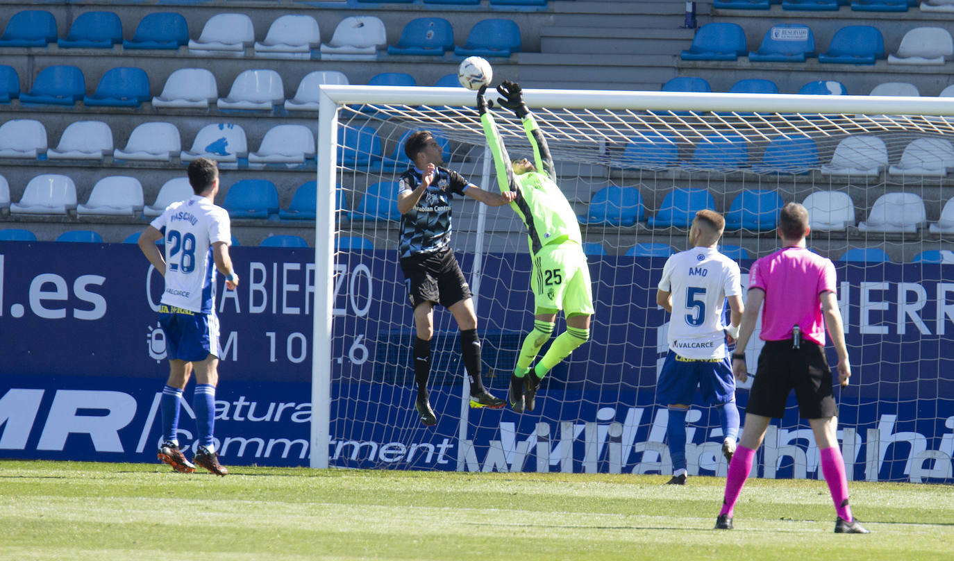 Fotos: Las imágenes del Deportiva-Almería