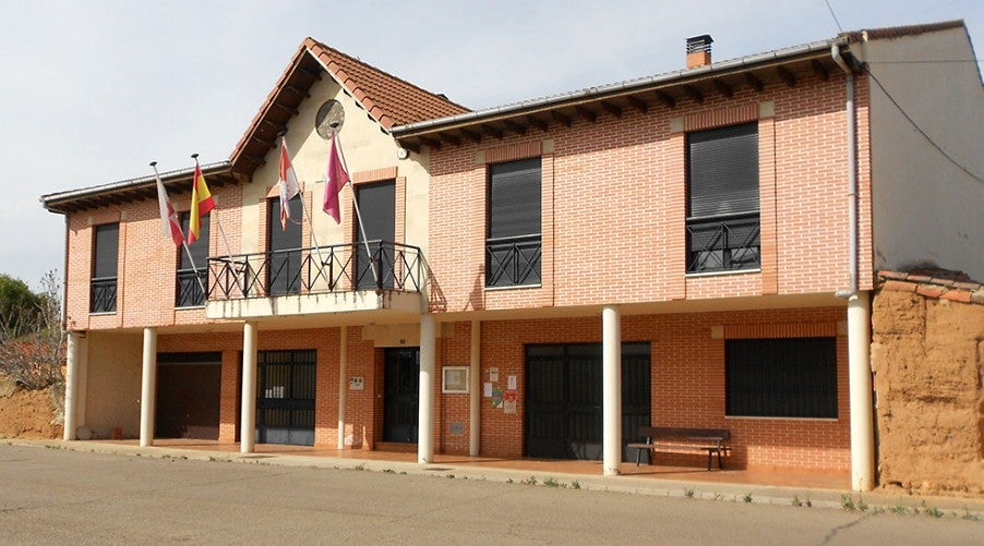 Fachada del Ayutamiento de Ardón. 