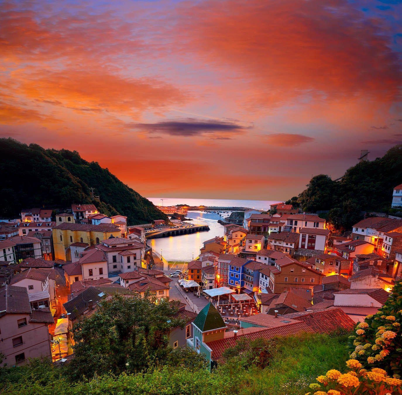 6. Cudillero (Asturias), con 63.400 búsquedas mensuales