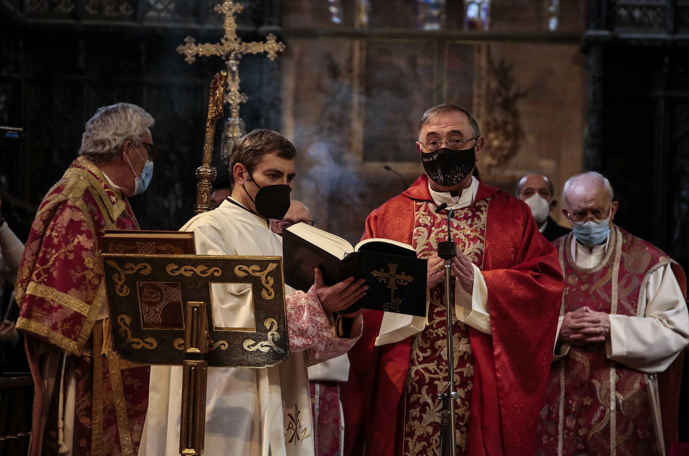 Fotos: Misa estacional del Domingo de Ramos en León
