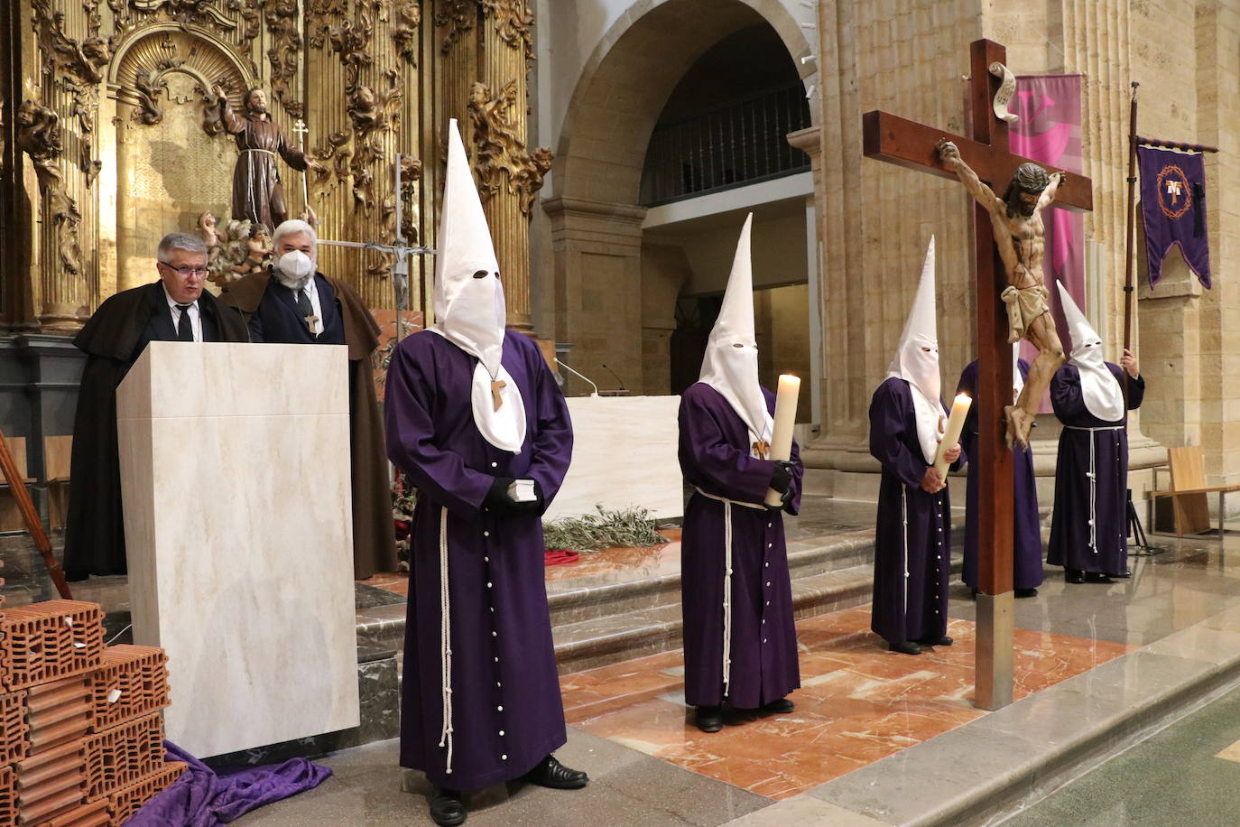 La iglesia acoge uno de los actos más tradicionales de la Semana Santa de León.