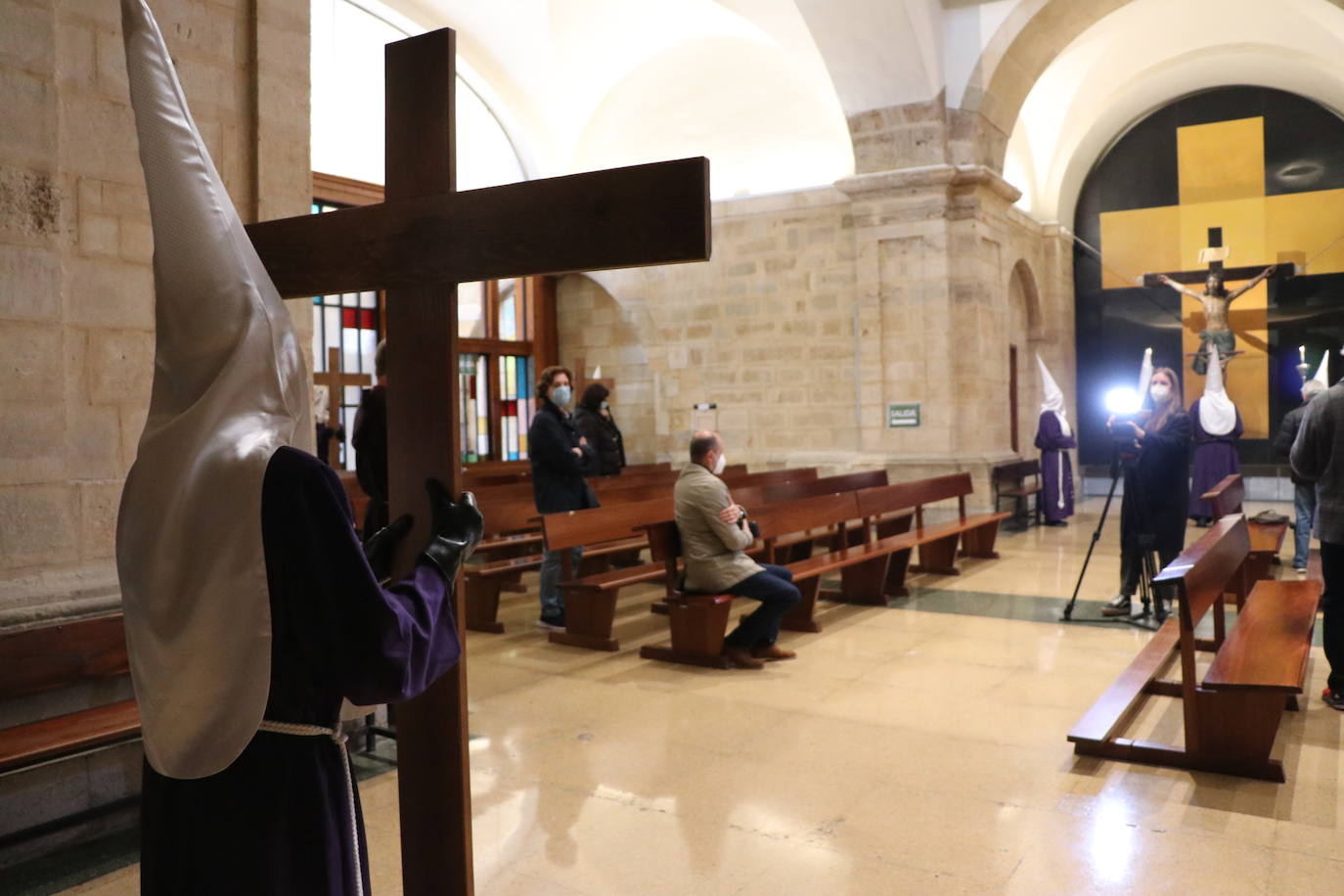 La iglesia acoge uno de los actos más tradicionales de la Semana Santa de León.