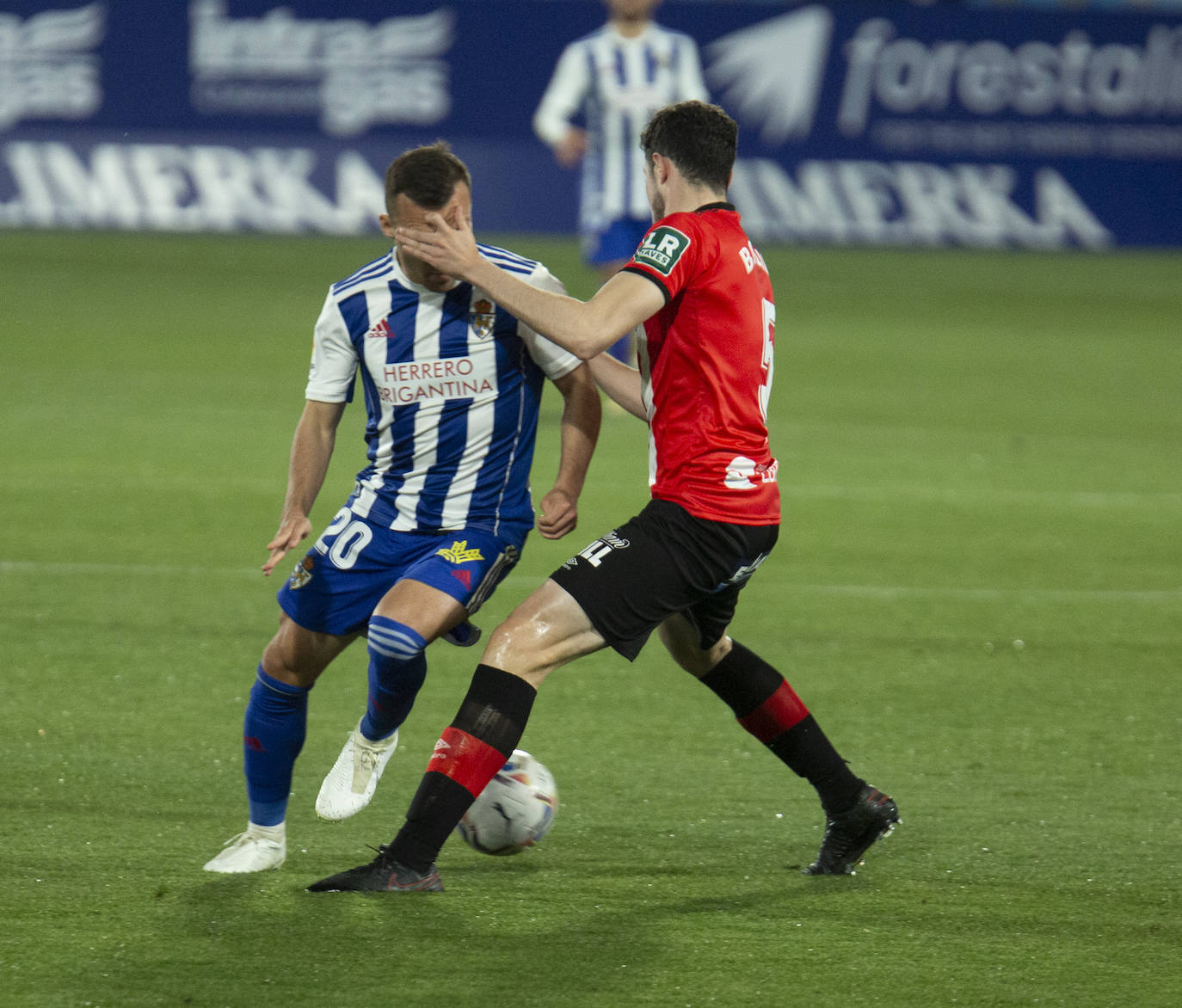 Fotos: Las imágenes del Deportiva-Logroñés