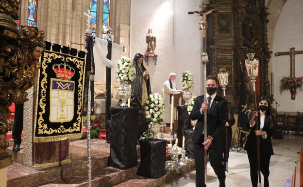 Acto celebrado en el interior de la iglesia de San Martín.