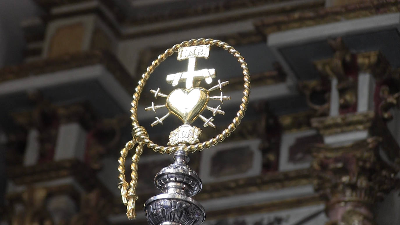 Fotos: Ofrenda floral al Cristo de San Martín
