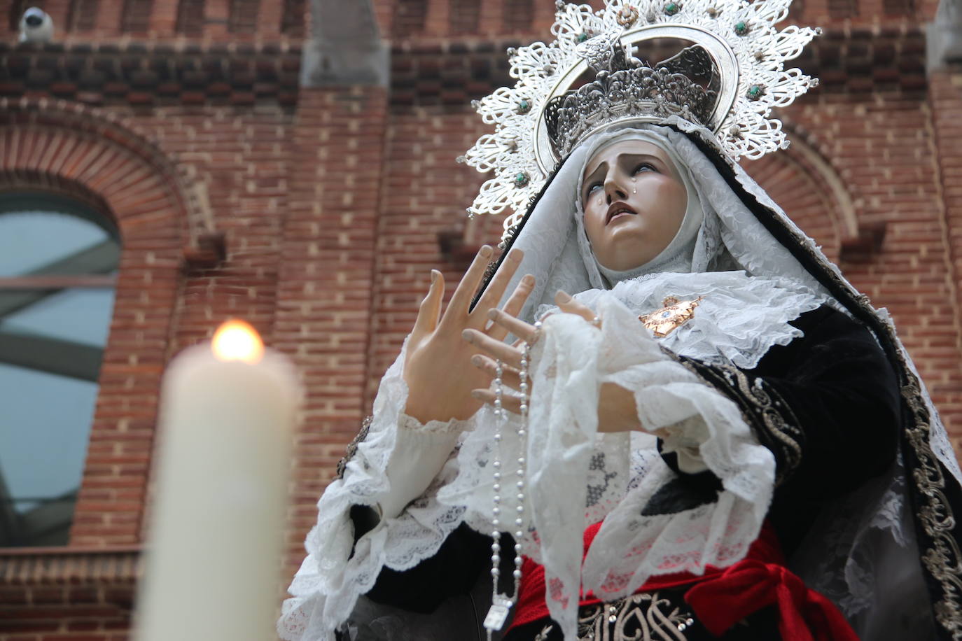 Fotos: Un Santo Entierro diferente pero emotivo