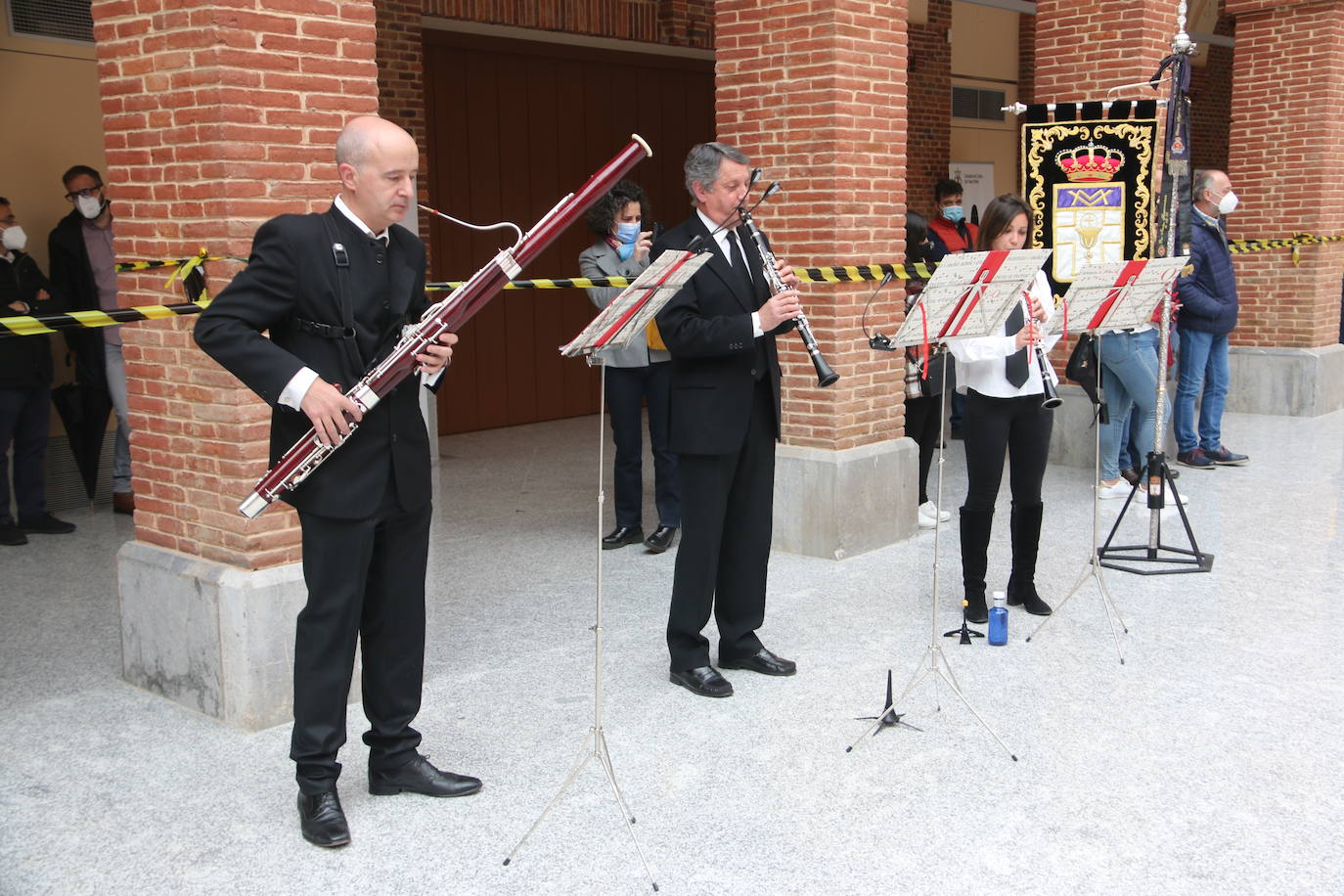 Fotos: Un Santo Entierro diferente pero emotivo