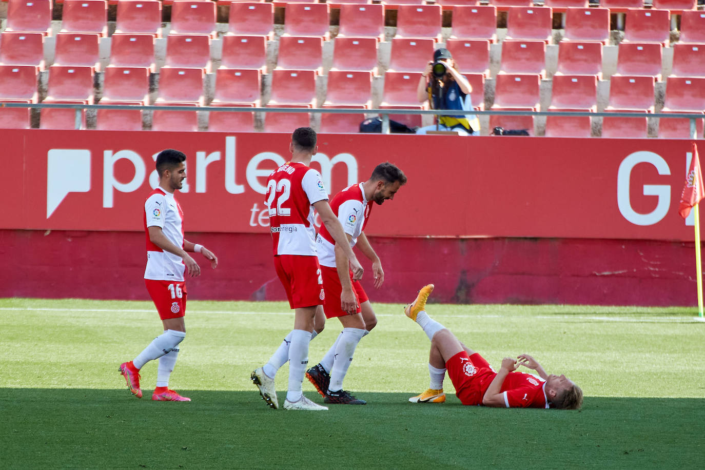 Fotos: Las imágenes del Girona-Deportiva