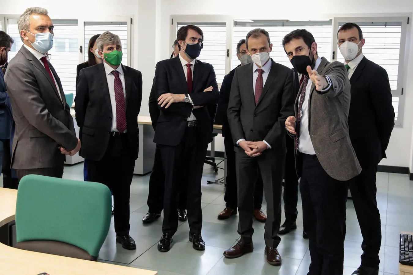 El ministro de Ciencia e Innovación, Pedro Duque, visita el Centro de Supercomputación de Castilla y León