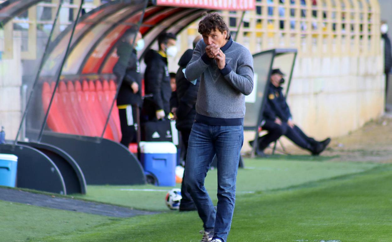 Iñigo Idiákez, entrenador de la Cultural.