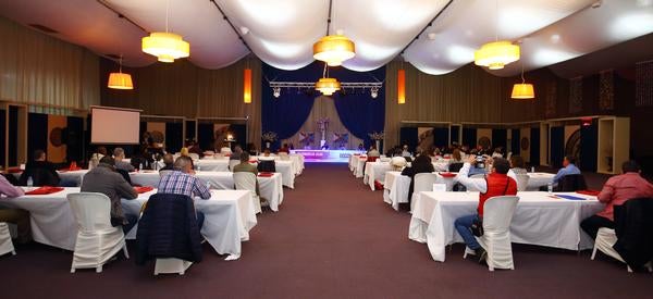 El secretario comarcal de CCOO Bierzo, Ursicino Sánchez, aseguró hoy que los fondos europeos para la transición justa suponen la “última oportunidad” para que la comarca entre en la senda de la reindustrialización. Antes de presentar su candidatura a la reelección en el XII congreso que la unión sindical de la comarca celebra hoy en Carracedelo, Sánchez avanzó que el principal objetivo para los próximos años pasa por recuperar para la comarca su papel de “referencia industrial” en la provincia.