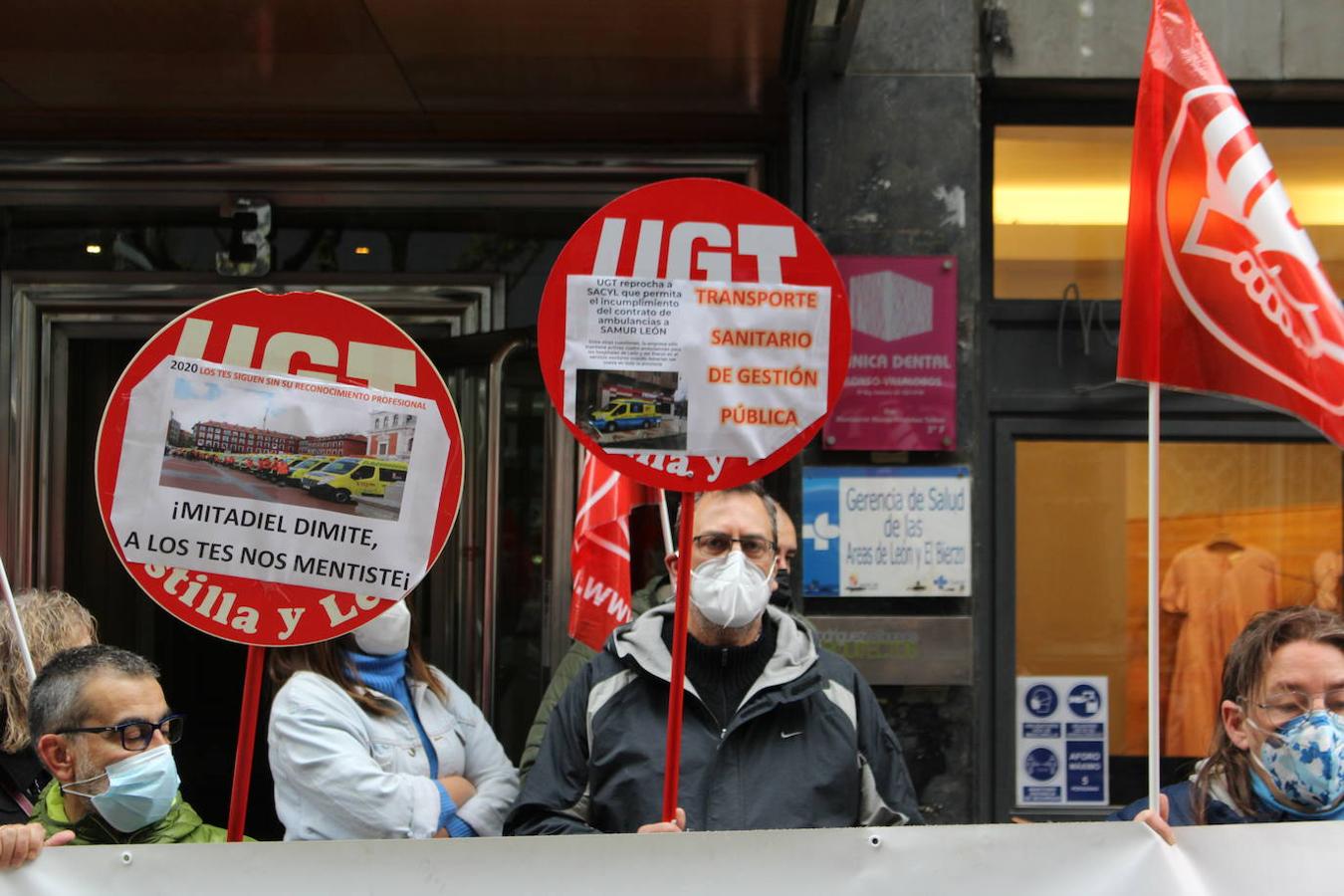 UGT reclama un nuevo convenio para los técnicos de transporte sanitario.