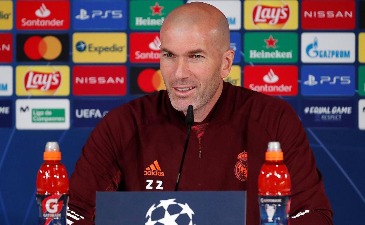 Zinedine Zidane, en rueda de prensa. 