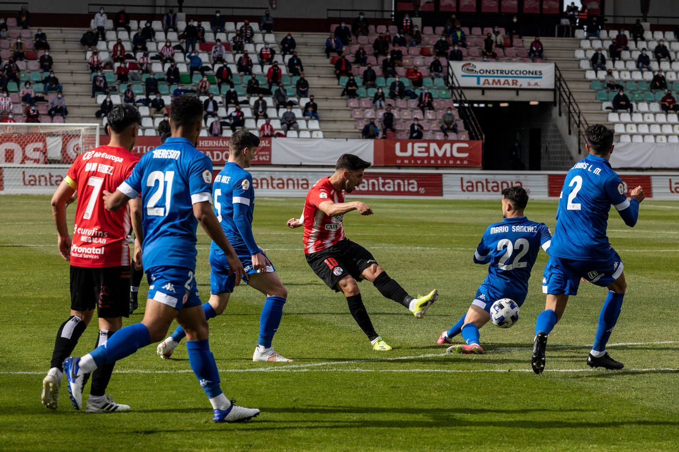 La Cultural complica su ruta al Play-Off. 