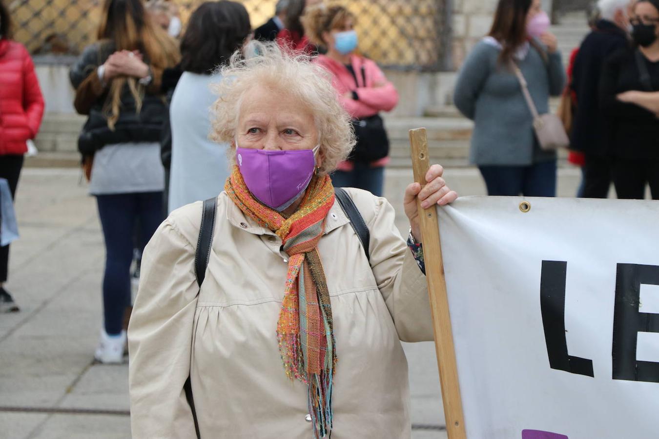 Concentración de 'Los Lunes sin Sol' en repulsa del último crimen machista.