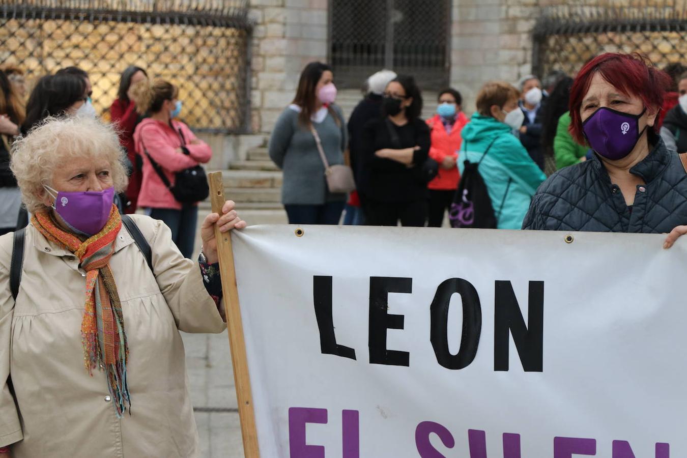 Concentración de 'Los Lunes sin Sol' en repulsa del último crimen machista.