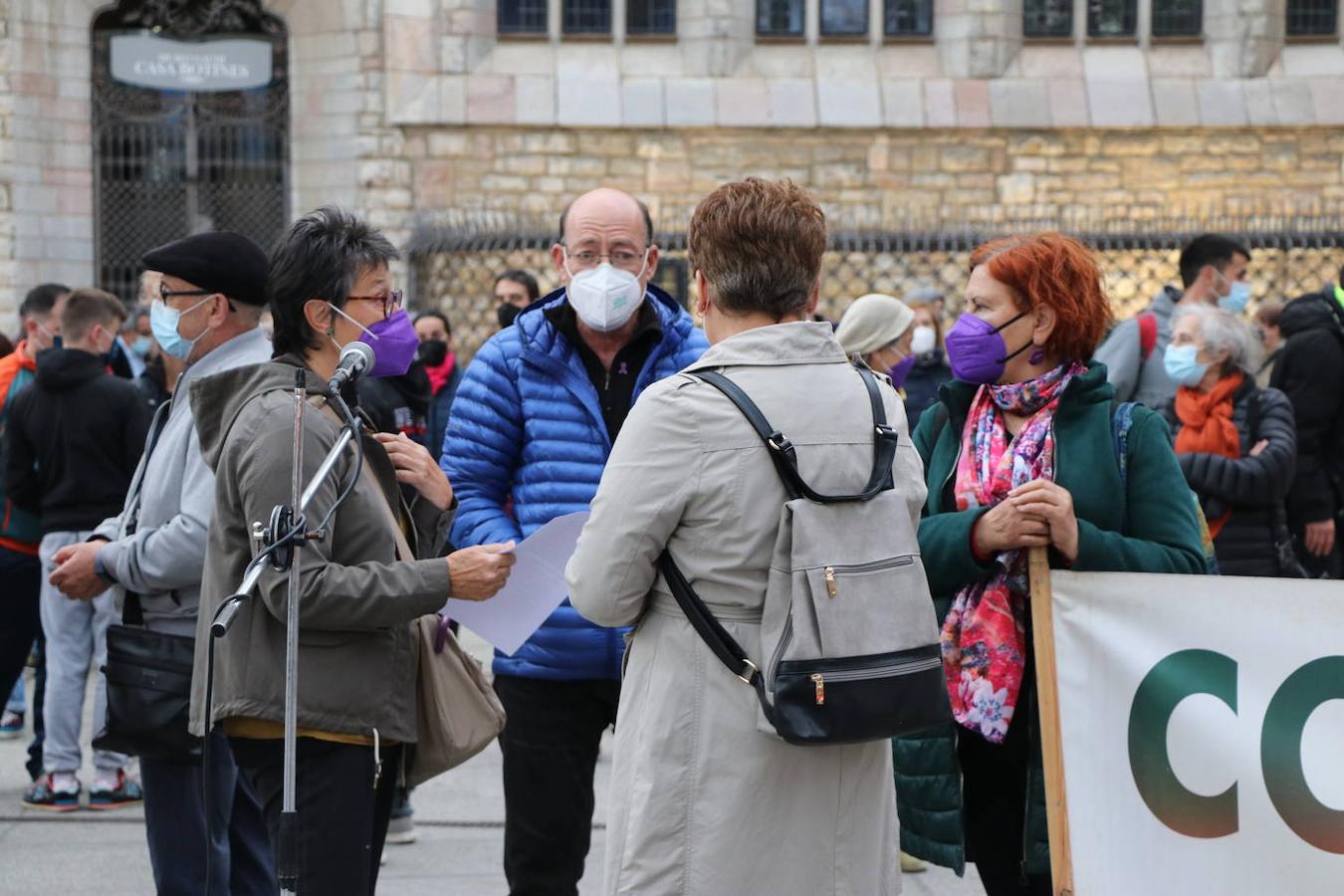Concentración de 'Los Lunes sin Sol' en repulsa del último crimen machista.