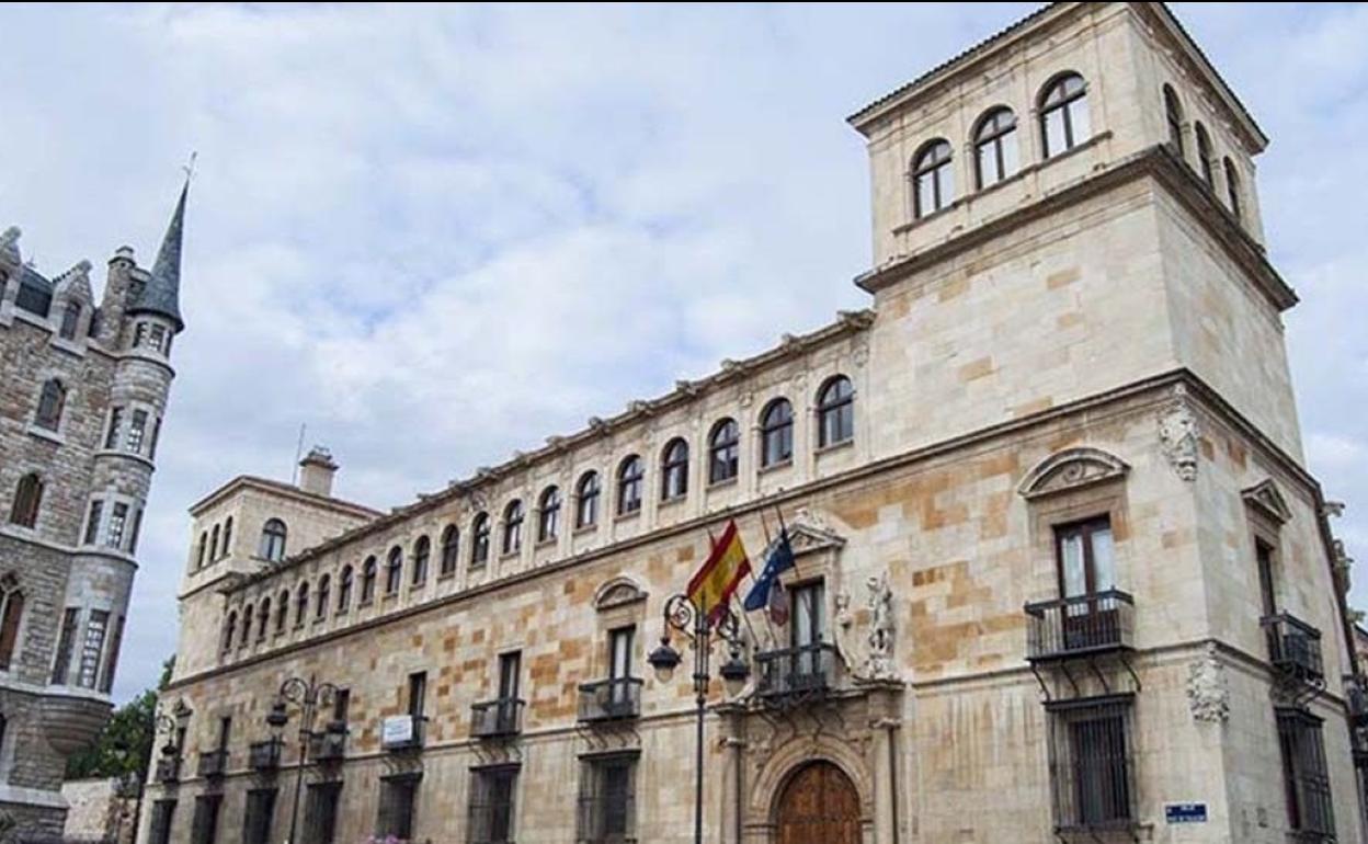 Palacio de los Guzmanes, sede de la Diputación de León.