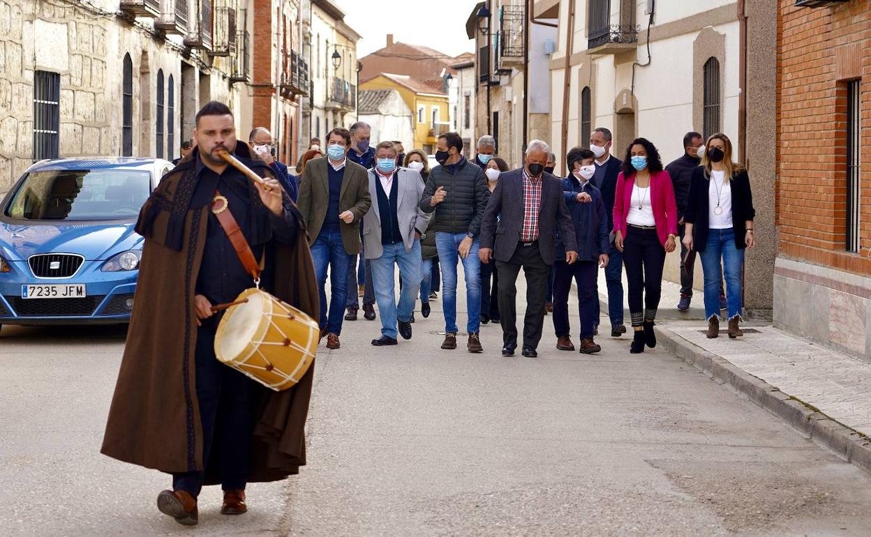 Celebración en las calles de Villalar del Día de Castilla y León.