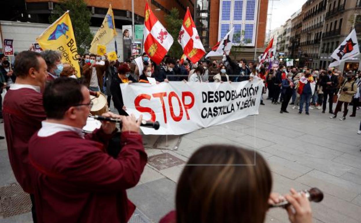 Los jóvenes de Castilla y León se concentran en Callao.