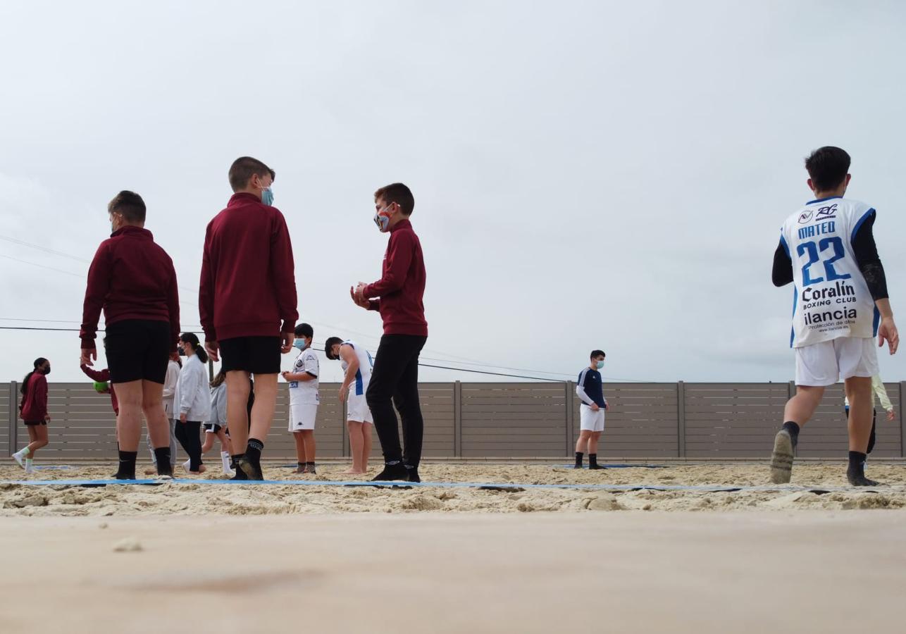 Más de 60 niños disfrutan de esta modalidad deportiva en Mansilla de las Mulas.