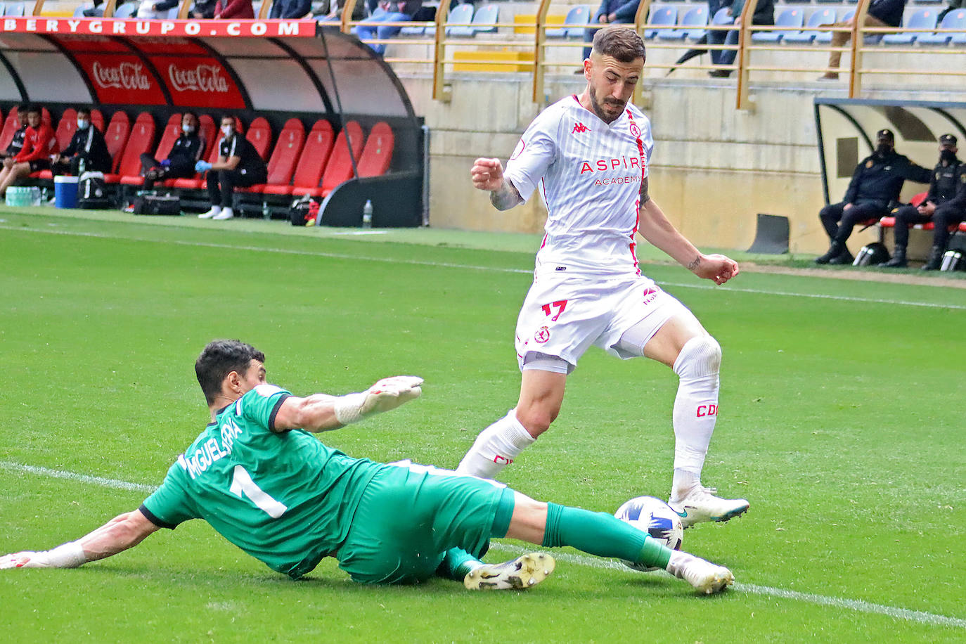 Leoneses y charros se enfrentaron en el Reino de León en una nueva jornada de Segunda División B.