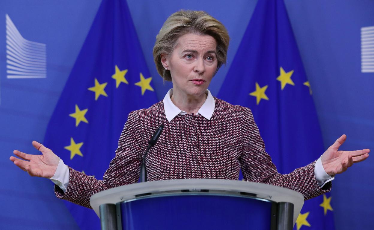 La presidenta de la CE, Ursula von der Leyen, al presentar la Estrategia Digital Europe