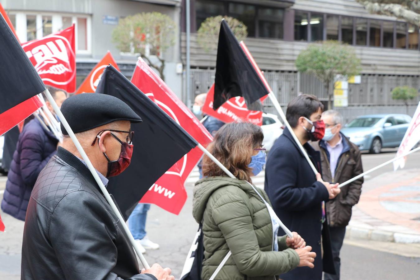 Los sindicatos mayoritarios reclaman mayor seguridad en los trabajos y denuncian que 12 leoneses perdieron la vida en su entorno laboral en 2020