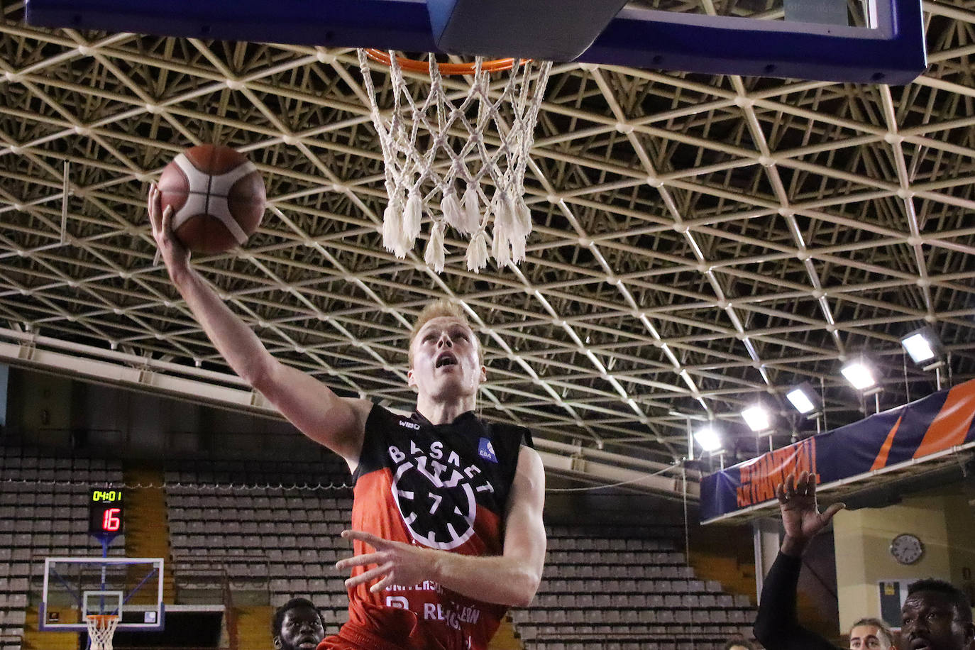 El conjunto leonés finaliza el curso con triunfo ante Gijón Basket.