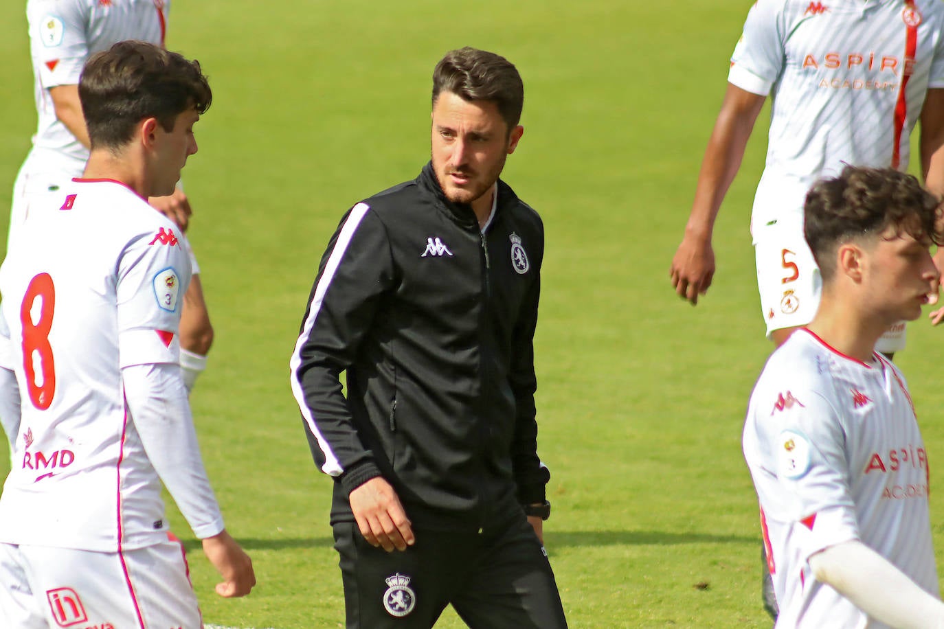 El conjunto leonés no pudo sumar su primera victoria de la segunda fase ante el filial soriano.