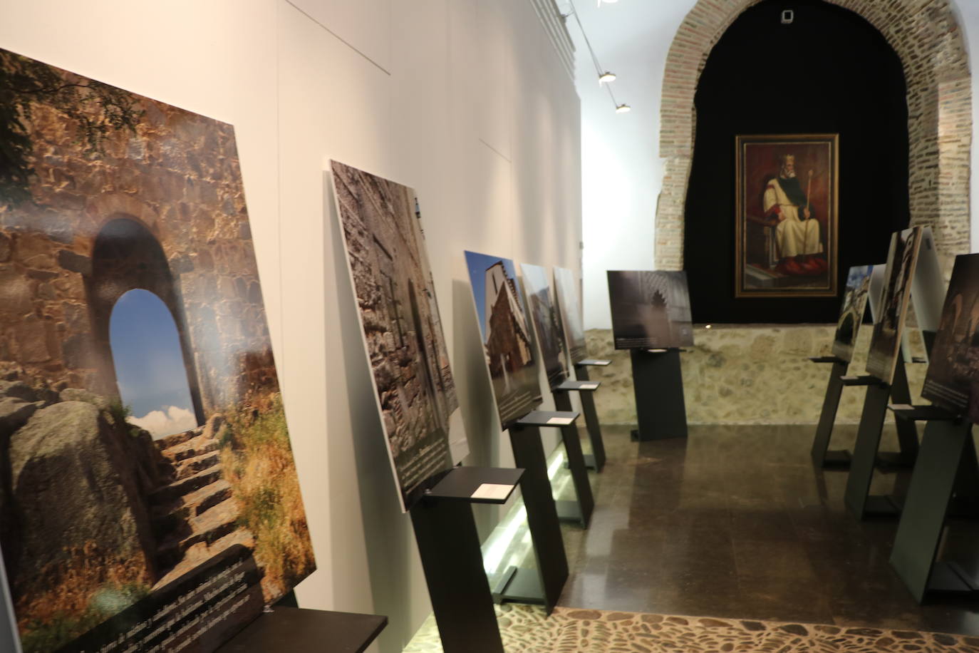 Exposición 'Descubre Sefarad' en el Palacio del Conde Luna.