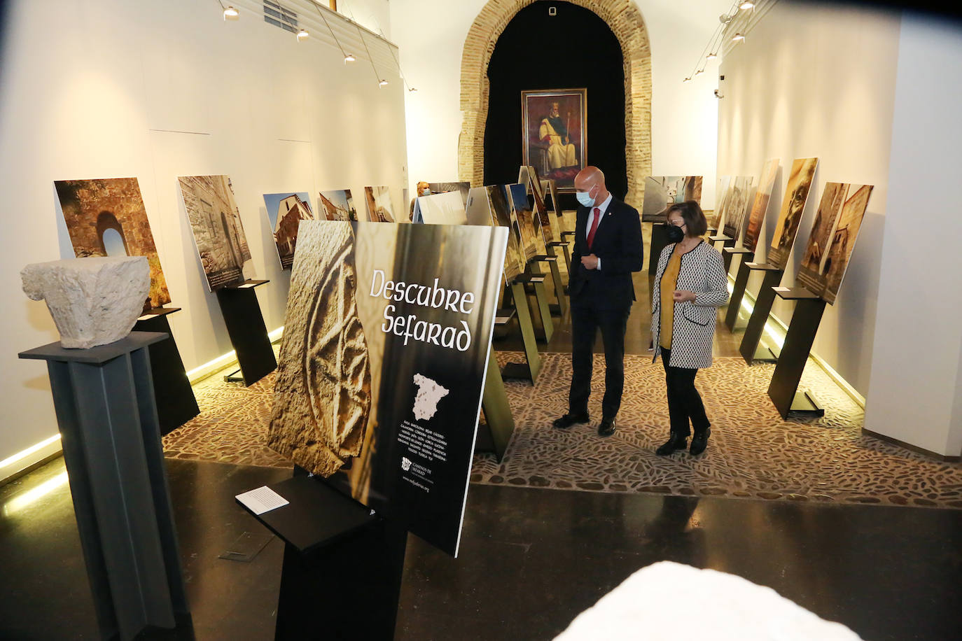 Exposición 'Descubre Sefarad' en el Palacio del Conde Luna.