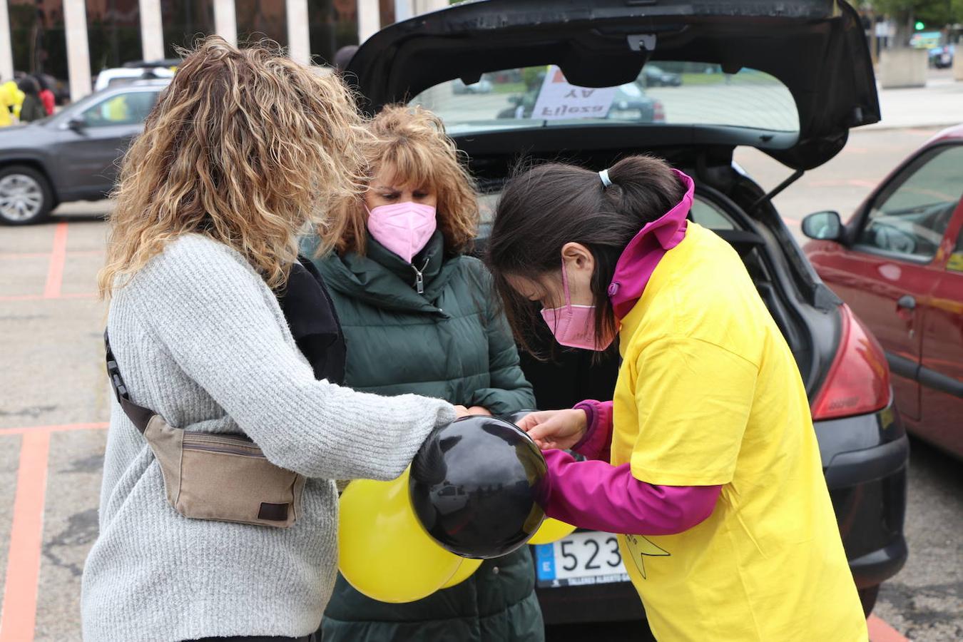 Los trabajadores temporales de las administraciones inician su sexta movilización mensual.