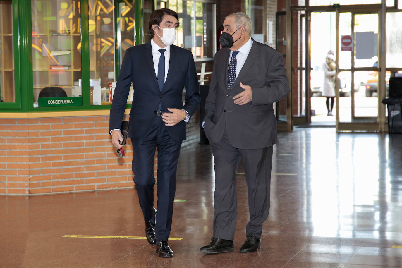 Fotos: Mesa Redonda &#039;Ganadería y el lobo&#039; en León