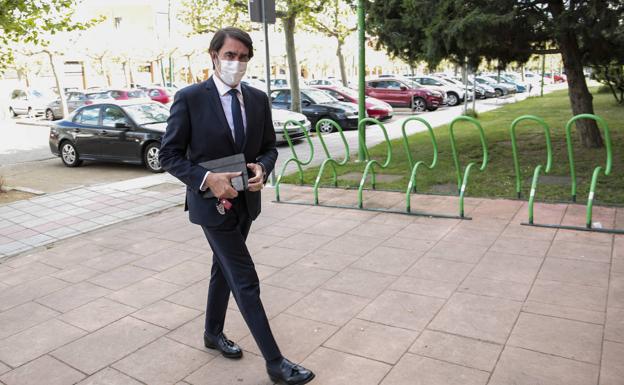 Imagen. Juan Carlos Quiñones a su llegada a la Facultad de Veterinaria. 