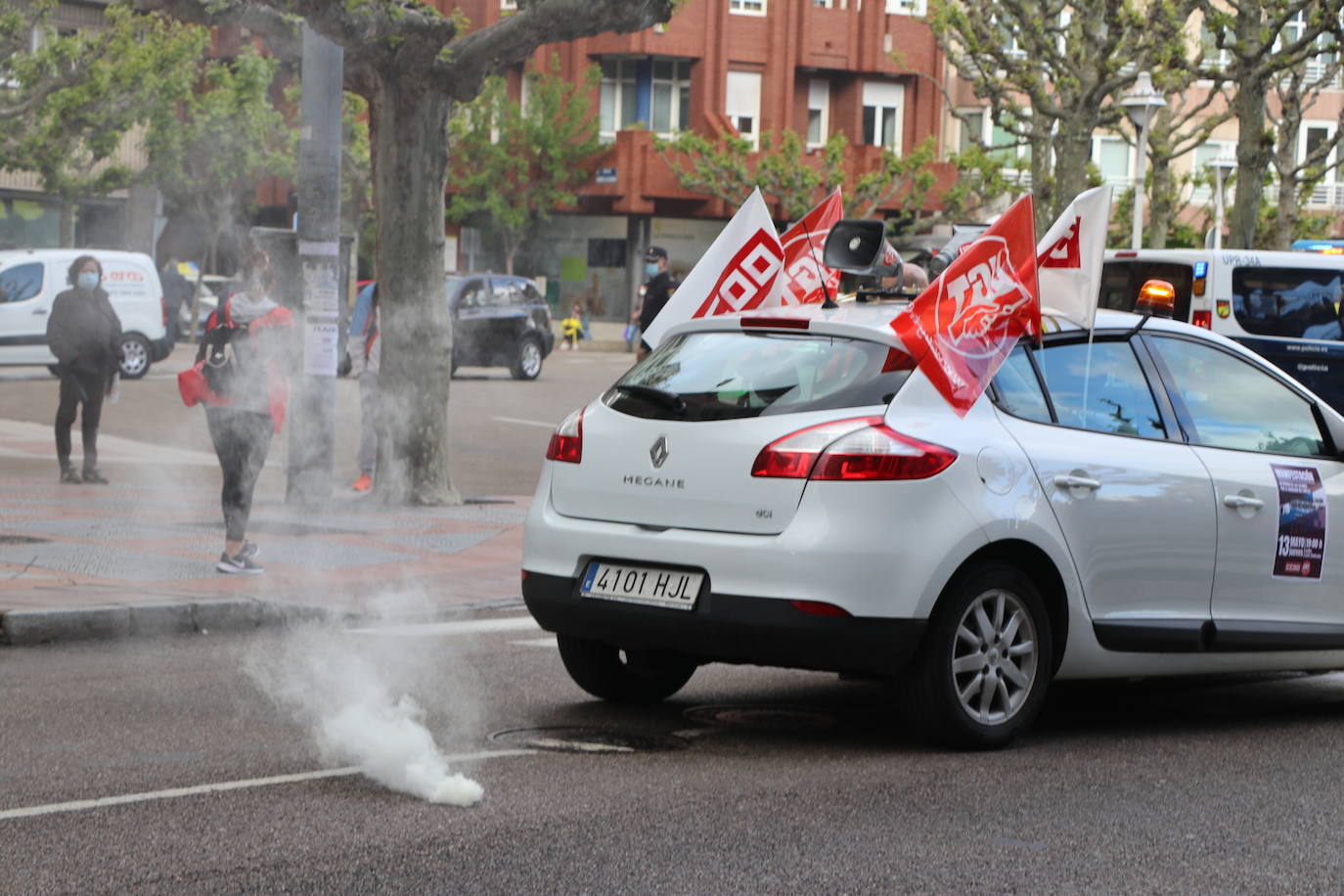 La manifestación recorre las calles ante las dudas en el futuro de Laboratorios Ovejero.