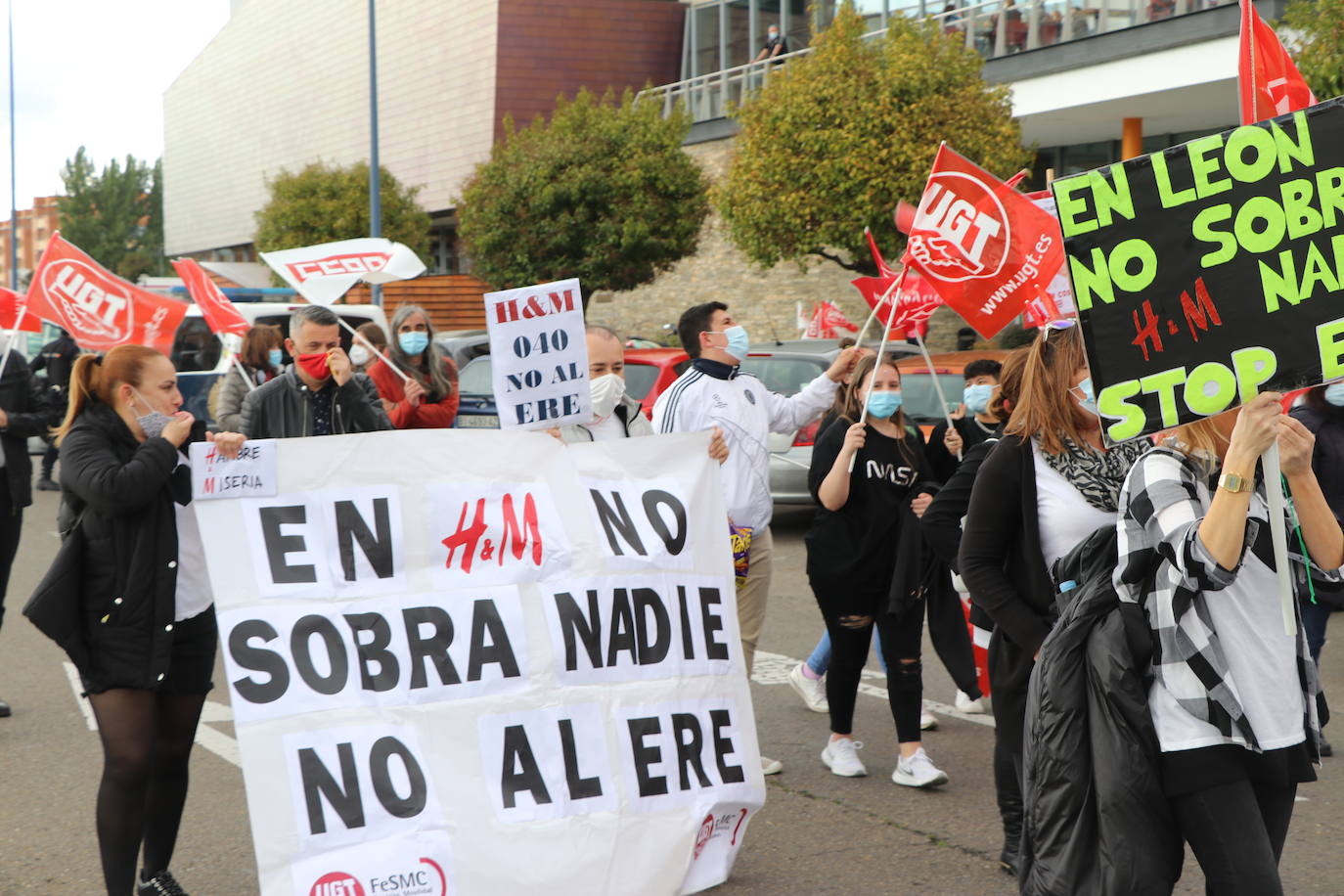 Las trabajadoras reclaman que no se precarice su empleo y se mantegan todos los puestos.