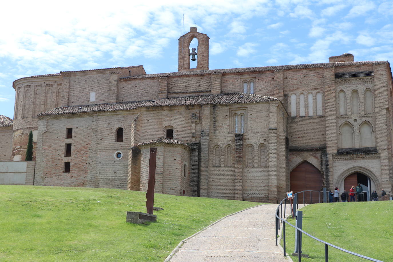 La localidad leonesa acogerá una de las sedes de las Edades del Hombre | El 'efecto llamada' pese a la pandemia se espera sea un revulsivo para la economía local y el turismo en la zona. 