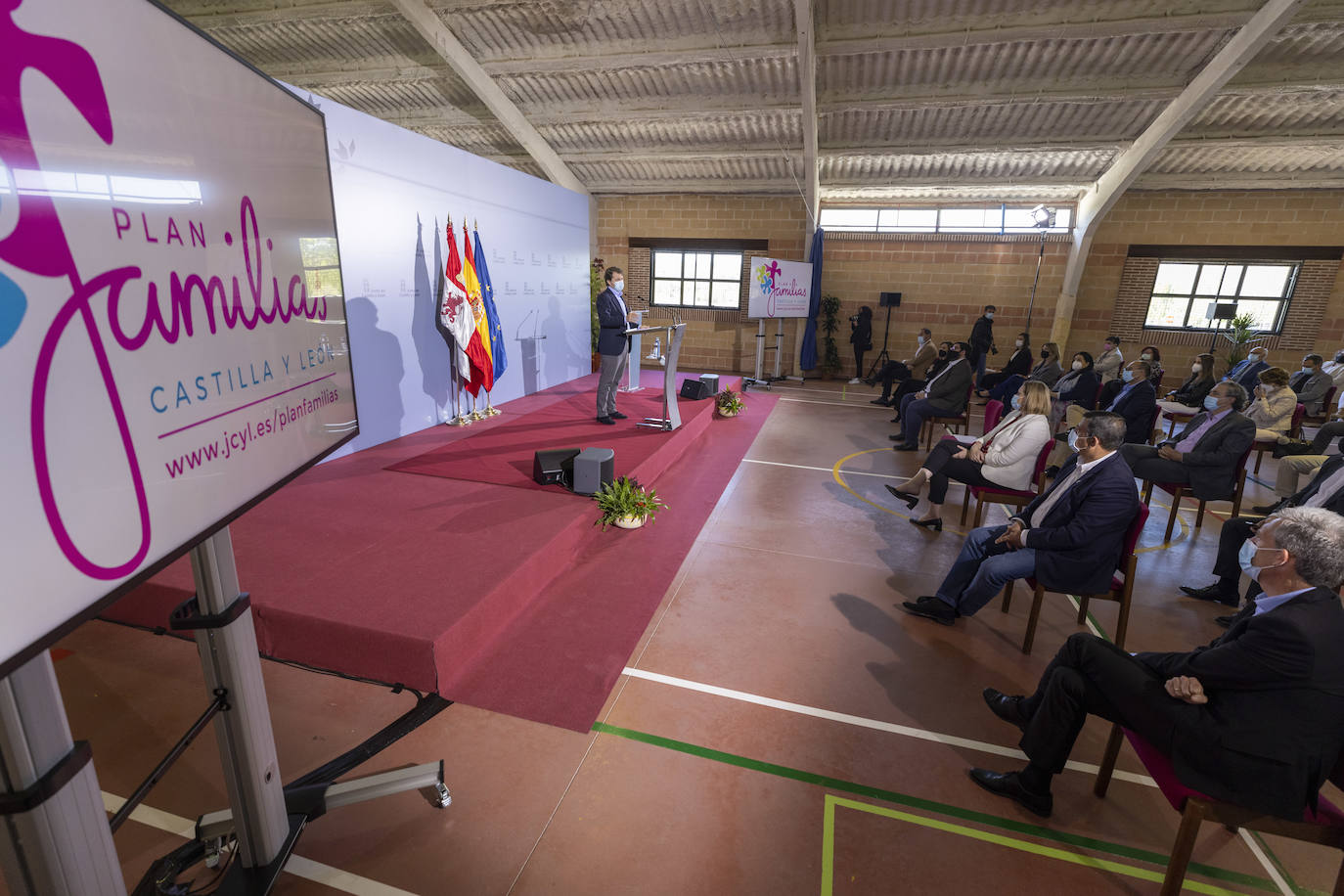 Fotos: Presentación del Plan Familias de Castilla y León