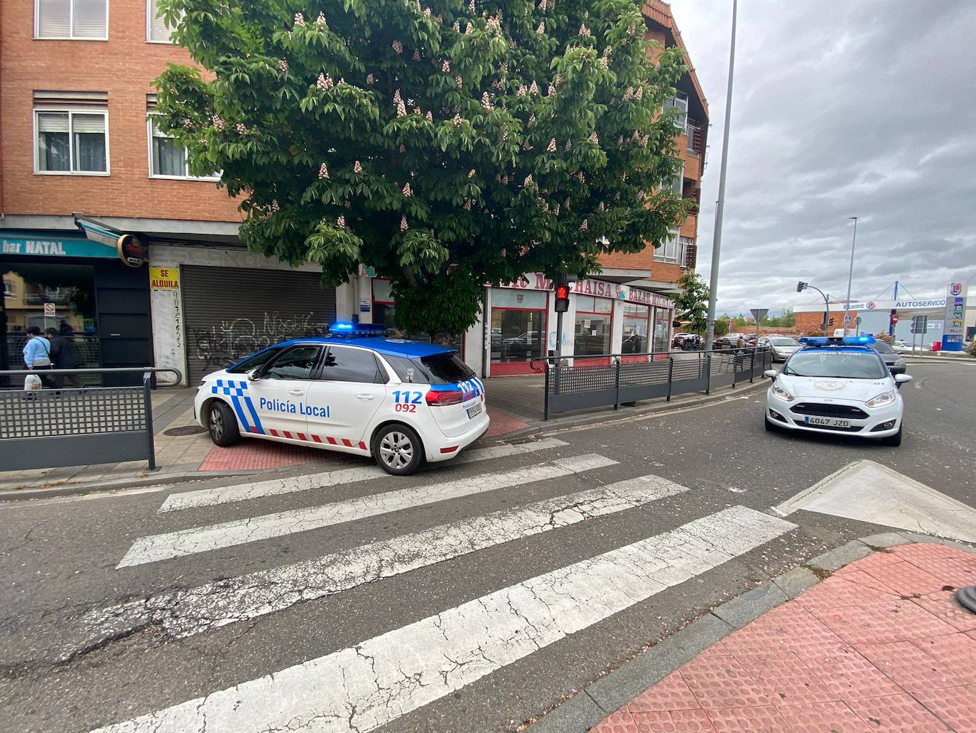 Fotos: Accidente en la rotonda de Michaisa en León