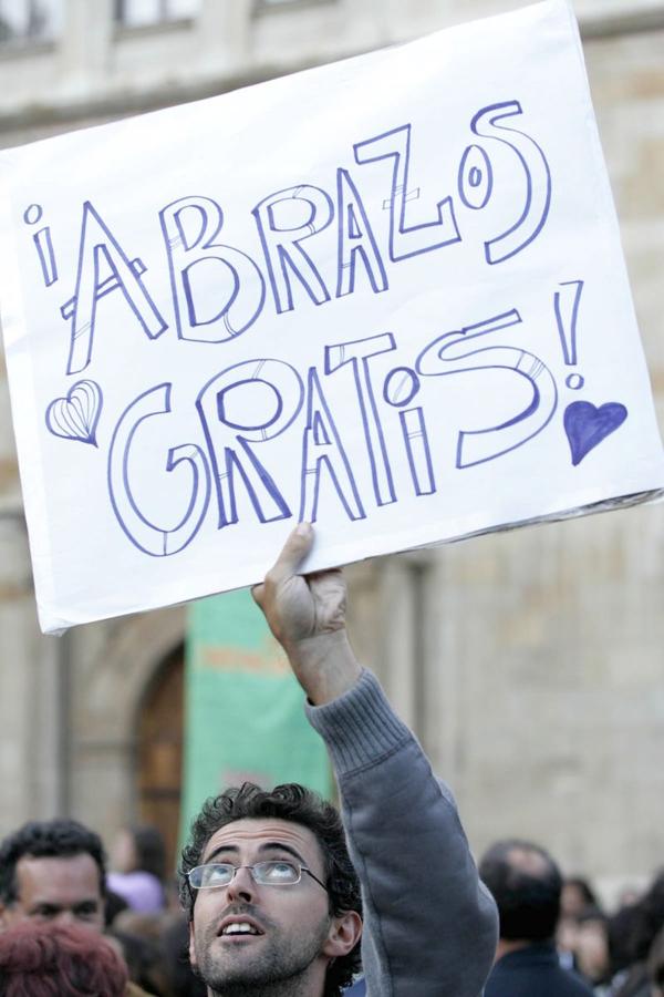 Parece que ha sido un abrir y cerrar de ojos, pero en realidad ha pasado una década. León mira a aquel lejano 15M, con su movimiento desde las bases de la sociedad, con su acampaña y con sus manifestaciones. Pero hoy, ¿qué queda de todo aquello? 