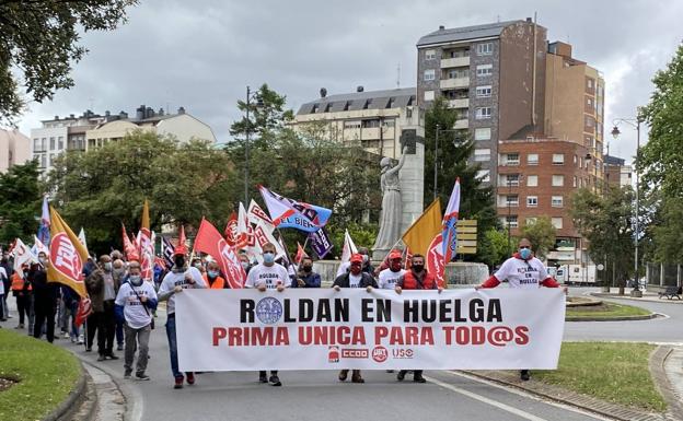 Imagen de los trabajadores de Roldán durante la manifestación.