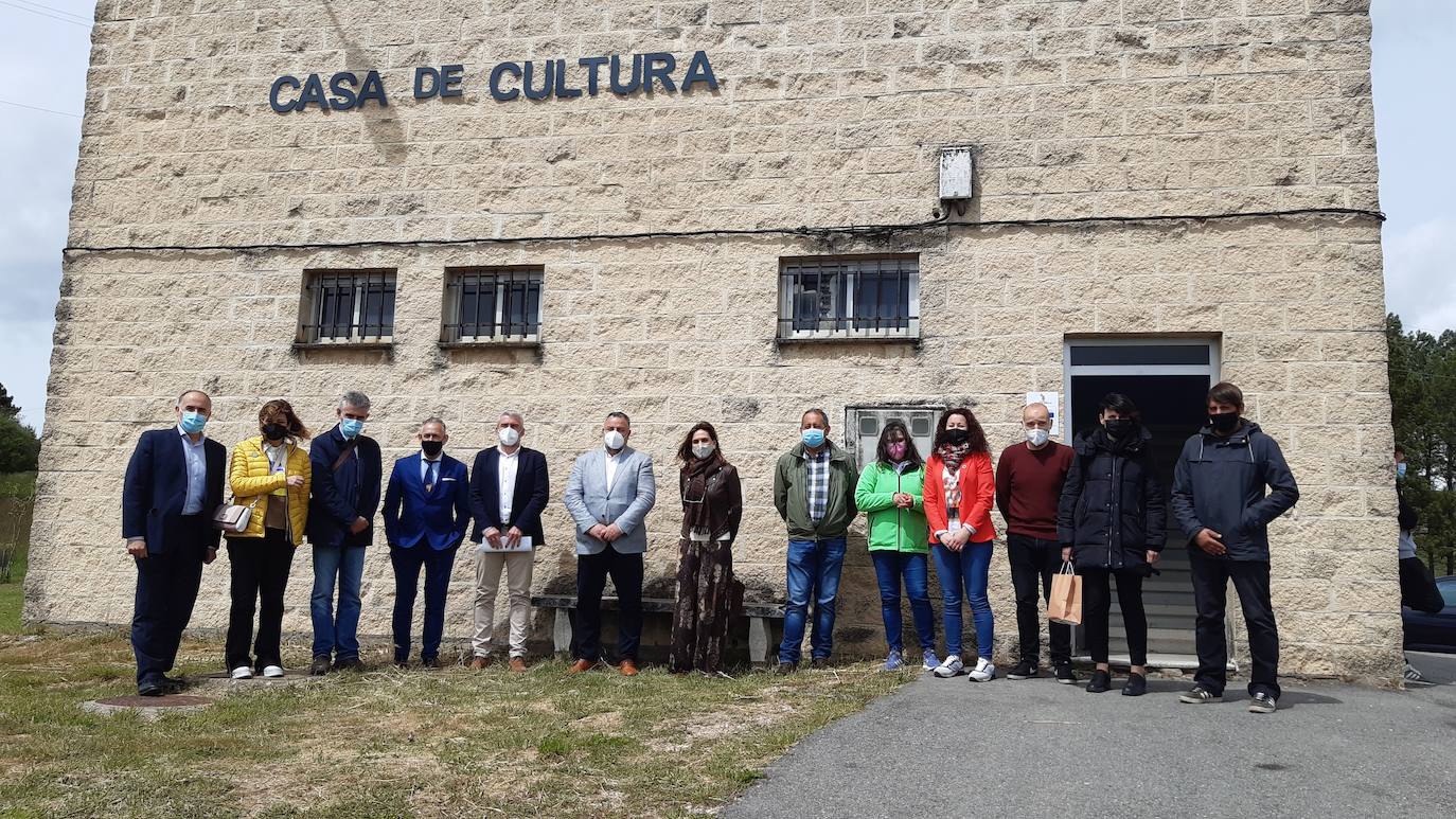 Más de treinta alumnos afrontan su formación práctica para convertirse en expertos en la resina.