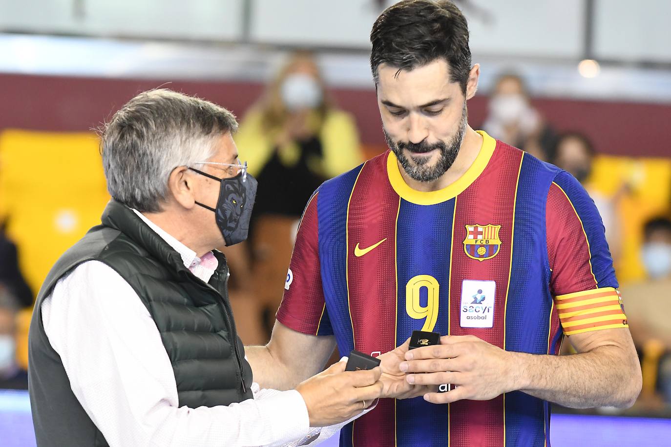 El conjunto leonés no pudo con el todopoderoso equipo blaugrana.