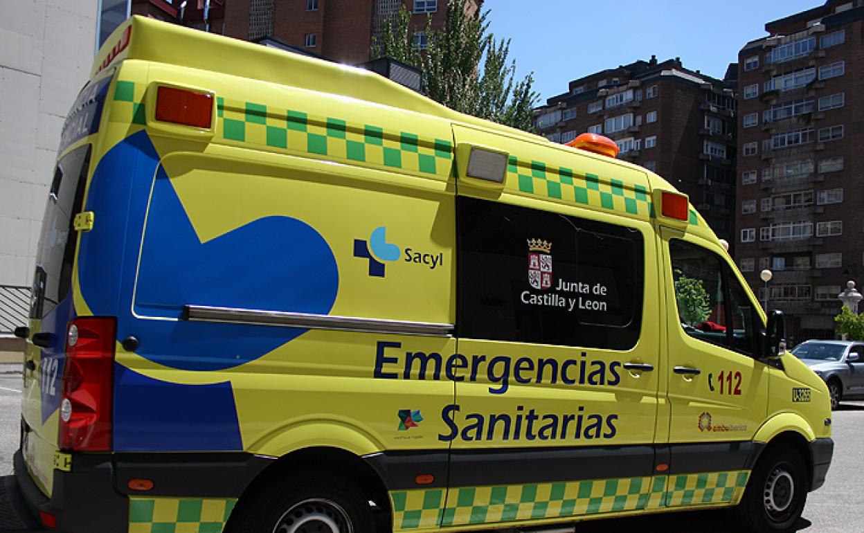 Ambulancia de Sacyl en una imagen de archivo.