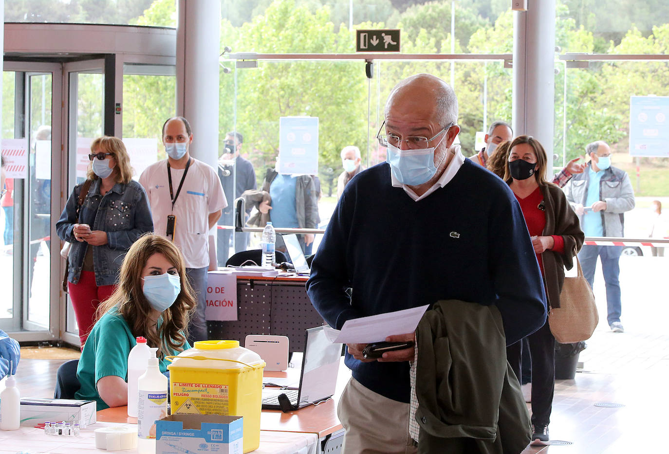 El vicepresidente ha sido inoculado con su primera dosis de Pfizer.
