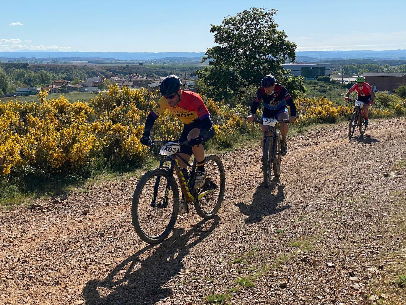 La Transonarriba ha convertido el municipio en el centro neurálgico del ciclismo de montaña en la provincia de León.