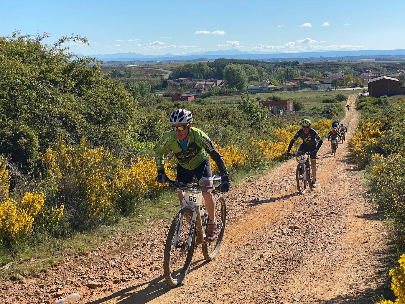 La Transonarriba ha convertido el municipio en el centro neurálgico del ciclismo de montaña en la provincia de León.